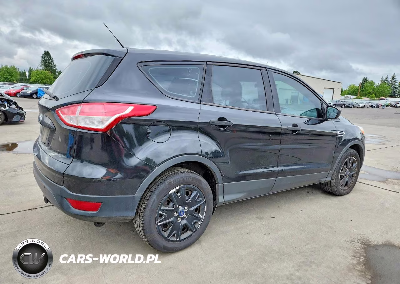 2013 Ford Escape S VIN:1FMCU0F7XDUD55449 - 3