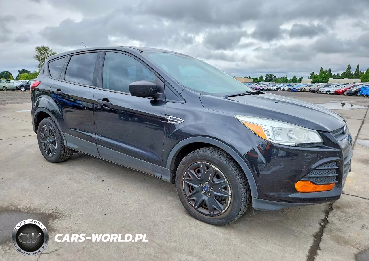 2013 Ford Escape S VIN:1FMCU0F7XDUD55449 - 4