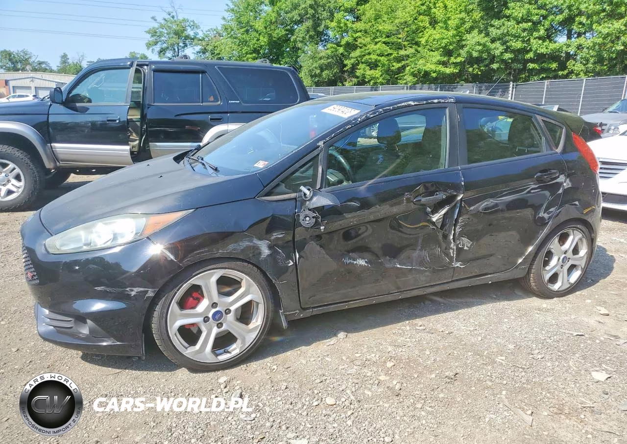 2016 Ford Fiesta St – zdjęcie 1 z 12