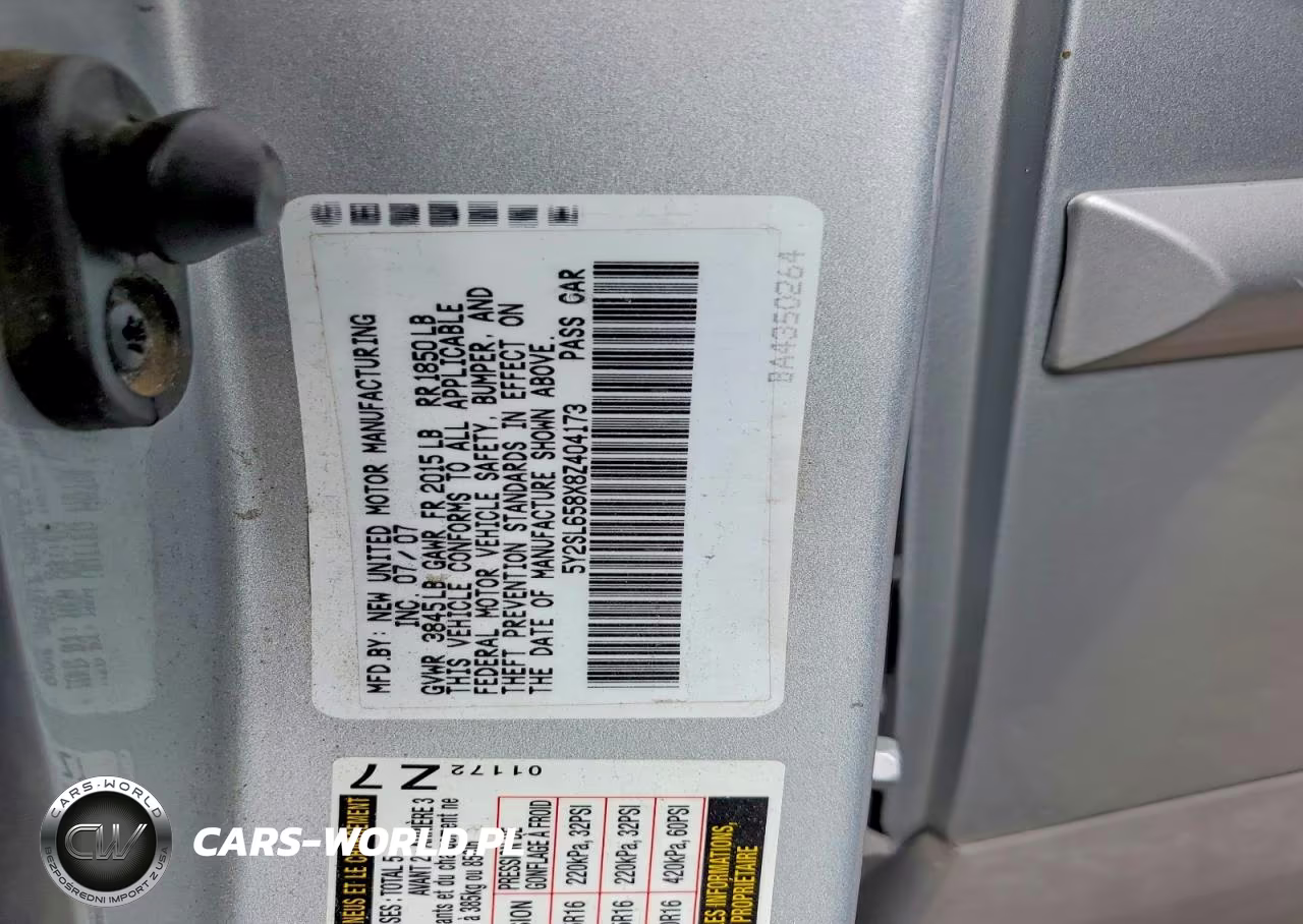 2008 Pontiac Vibe VIN:5Y2SL658X8Z404173 - 12