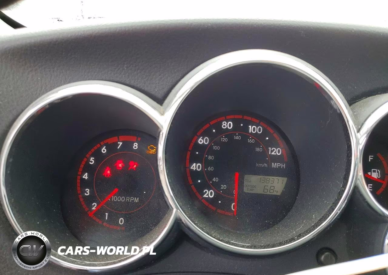 2008 Pontiac Vibe VIN:5Y2SL658X8Z404173 - 9