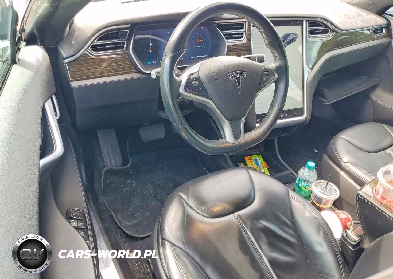 2015 Tesla Model S 60 VIN:5YJSA1S10FFP73384 - 8