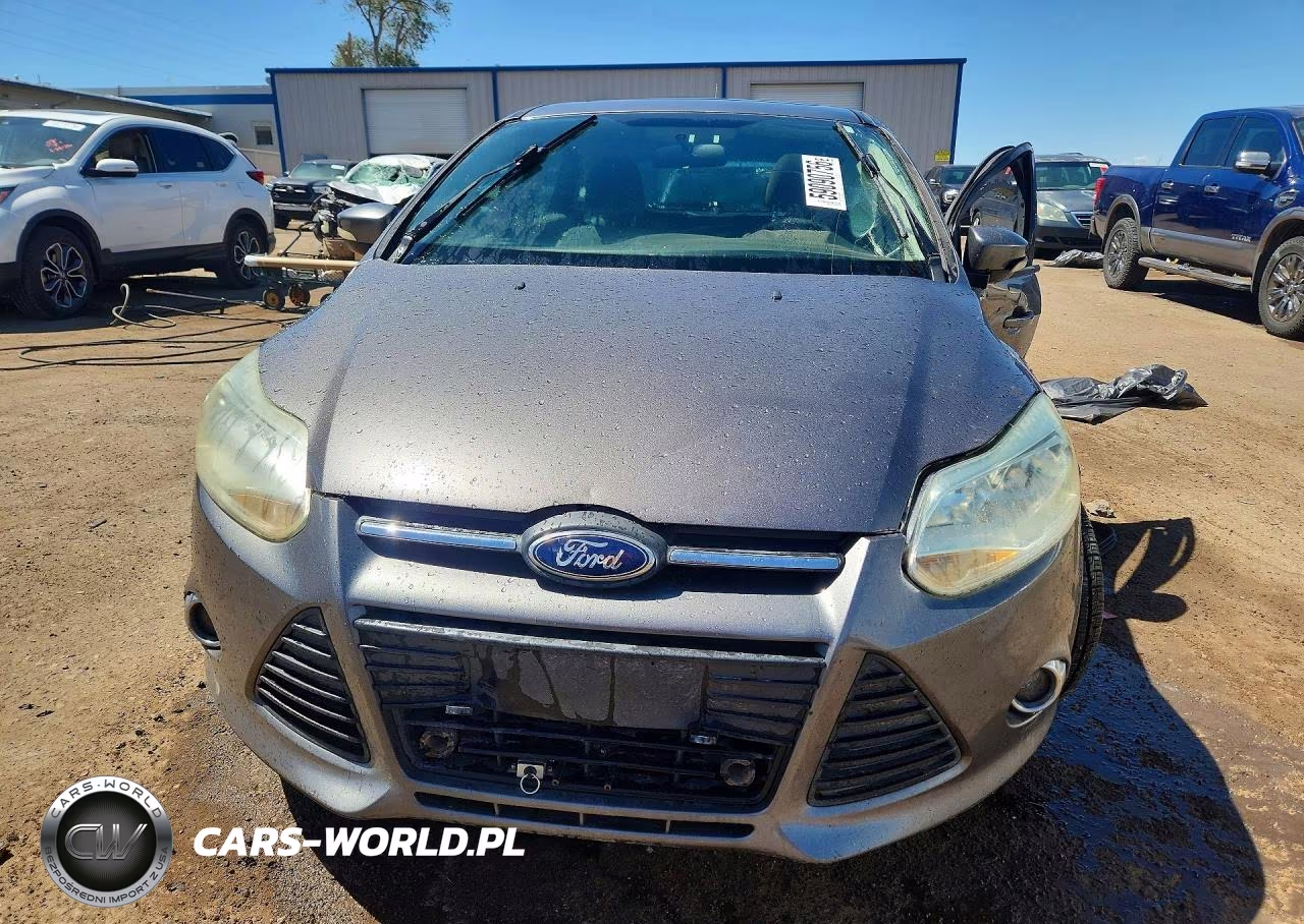 2014 Ford Focus Se VIN:1FADP3K28EL458121 - 5