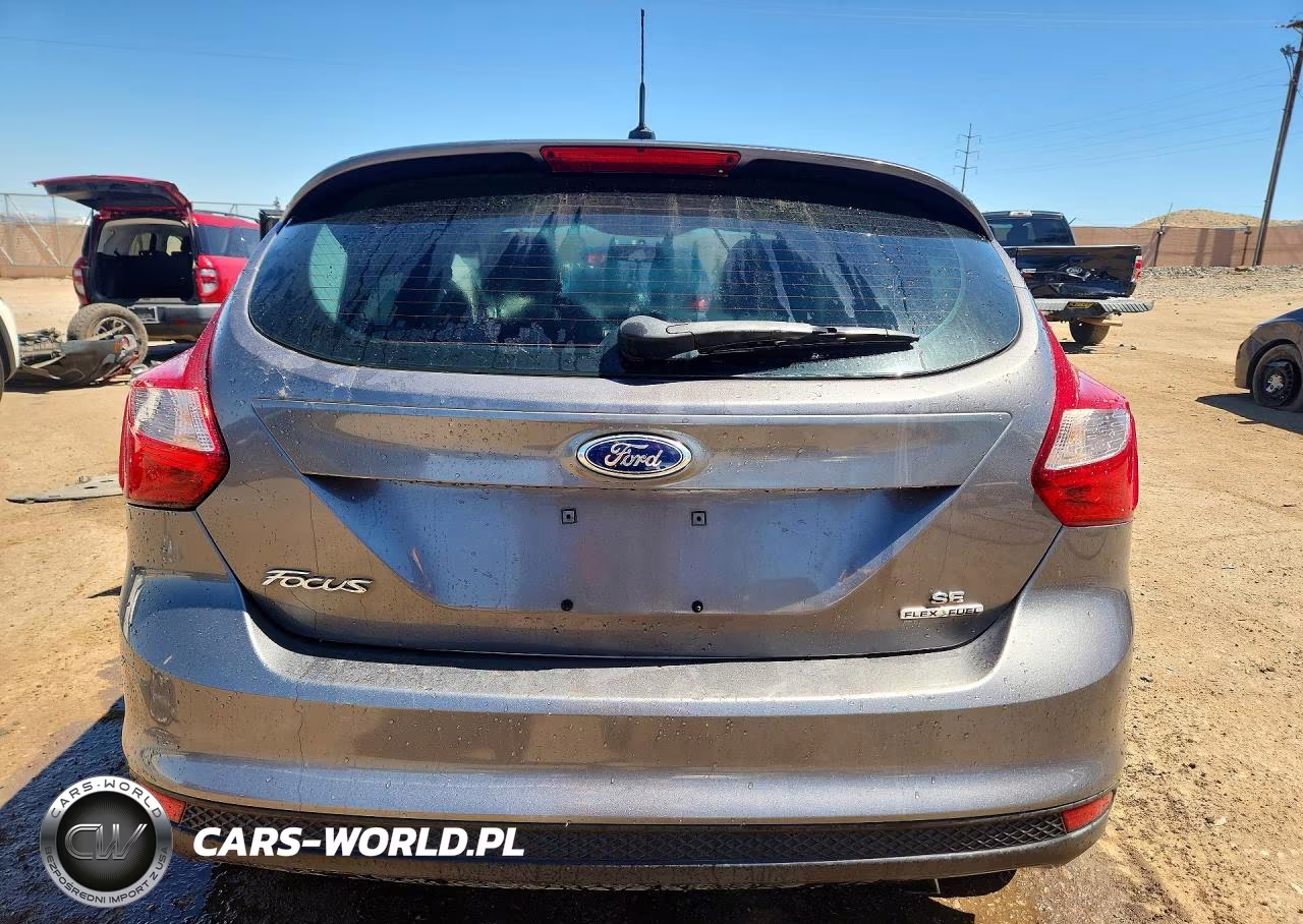 2014 Ford Focus Se VIN:1FADP3K28EL458121 - 6