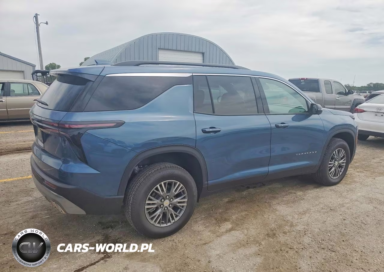 2026 Chevrolet Traverse Lt VIN:1GNERGKS5TJ223708 - 3