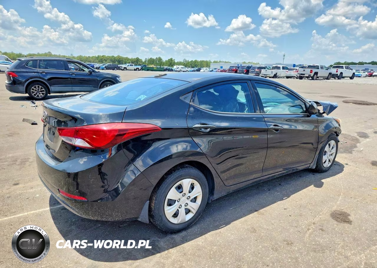 2016 Hyundai Elantra Se VIN:5NPDH4AE2GH792421 - 3