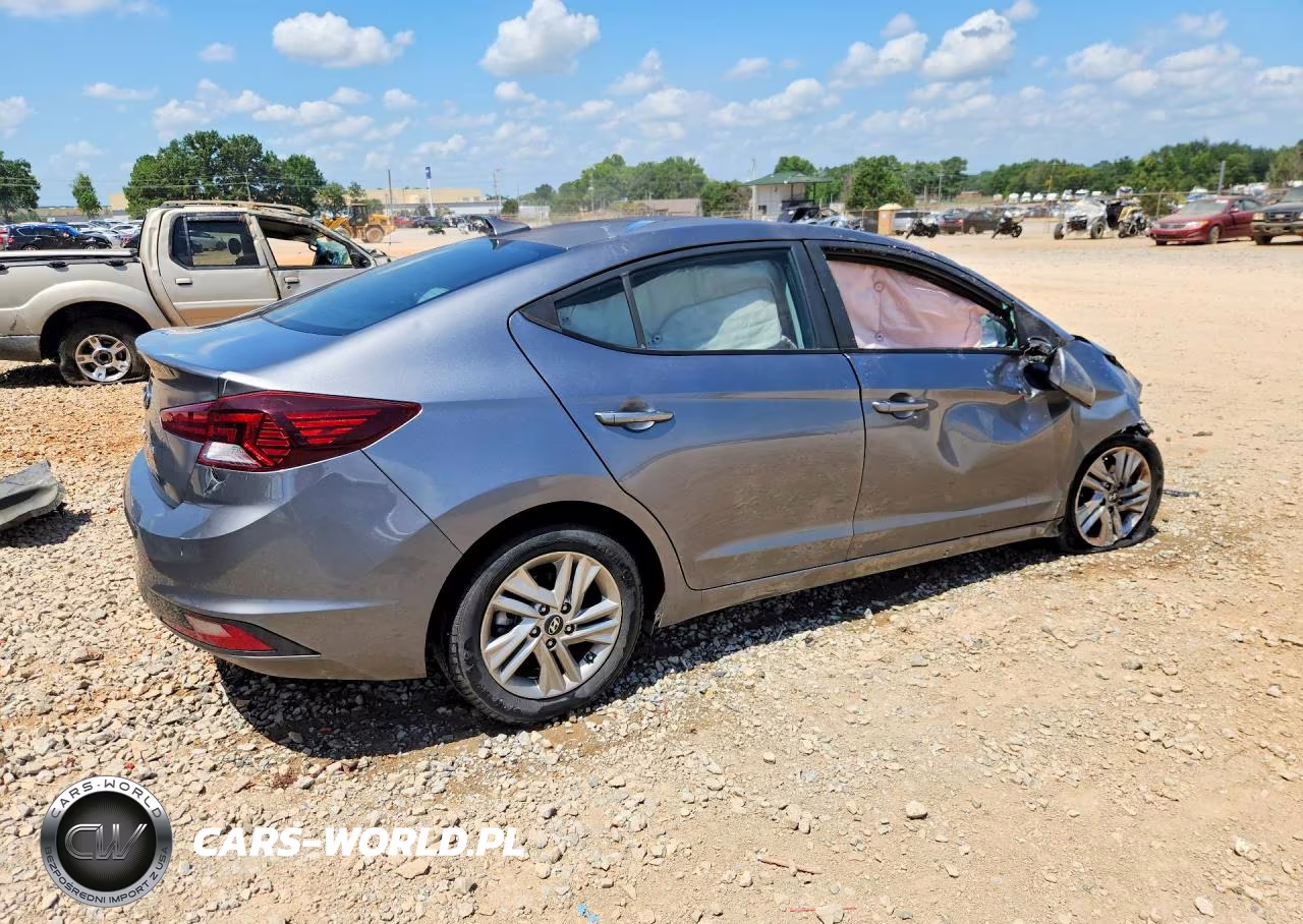 2019 Hyundai Elantra Sel VIN:5NPD84LF2KH404473 - 3