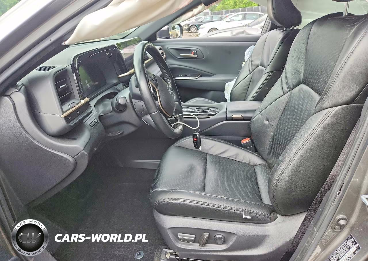 2024 Toyota Crown Xle VIN:JTDAAAAFXR3021329 - 7