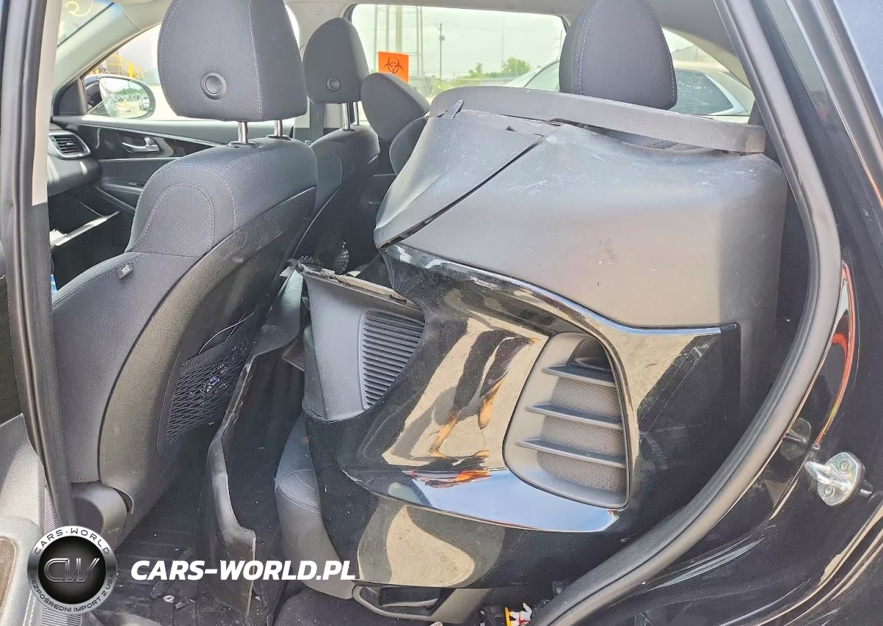 2019 Kia Sorento Lx VIN:5XYPG4A31KG596601 - 11