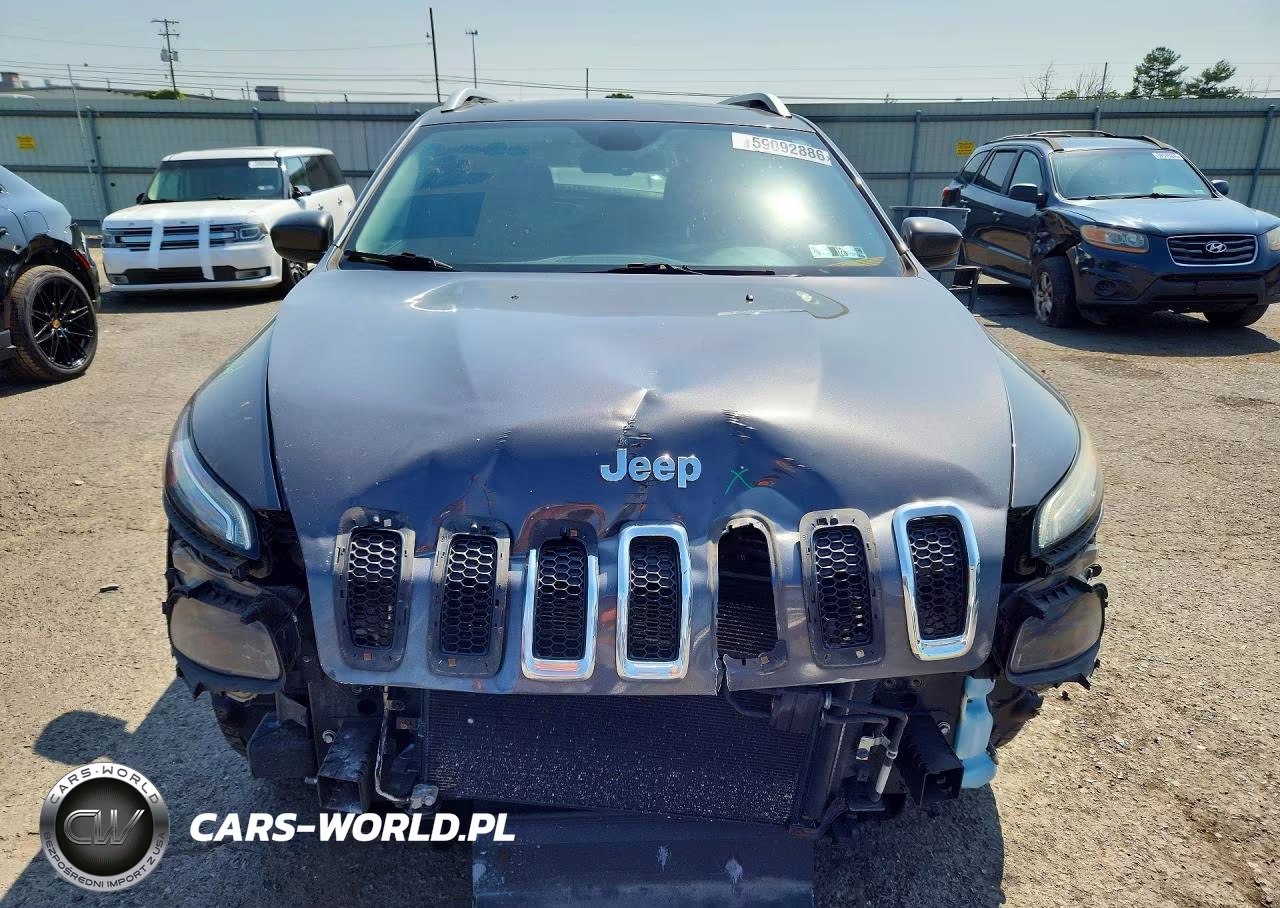 2015 Jeep Cherokee Latitude VIN:1C4PJMCS7FW787843 - 5