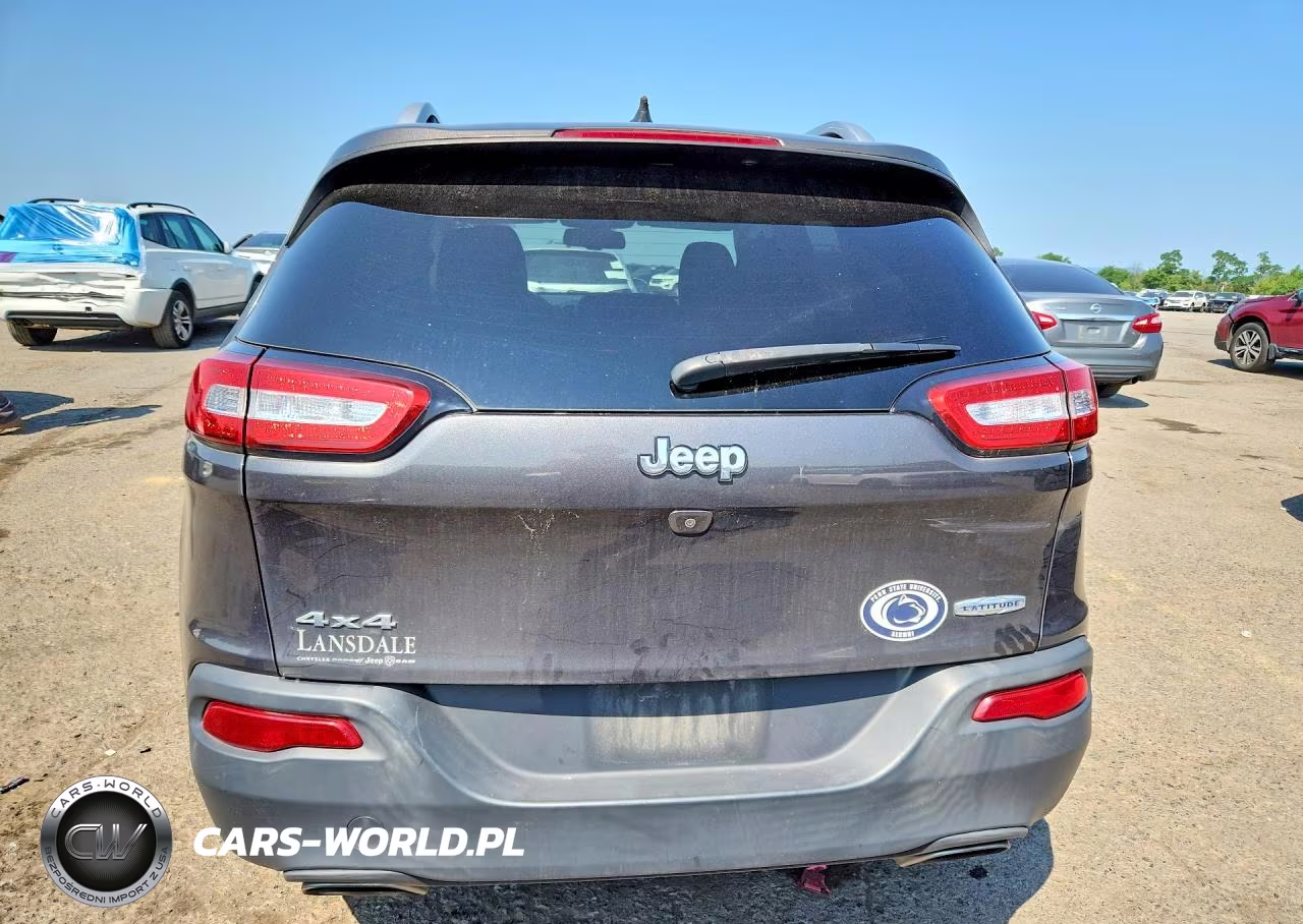2015 Jeep Cherokee Latitude VIN:1C4PJMCS7FW787843 - 6
