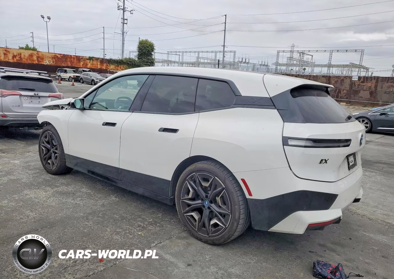 2023 BMW Ix M60 VIN:WB533CF03PCM64126 - 2