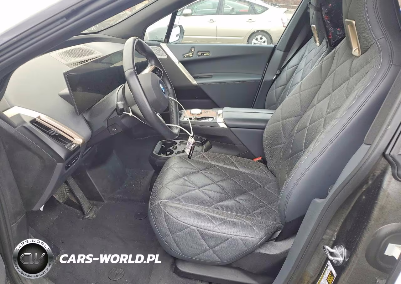 2023 BMW Ix M60 VIN:WB533CF03PCM64126 - 7