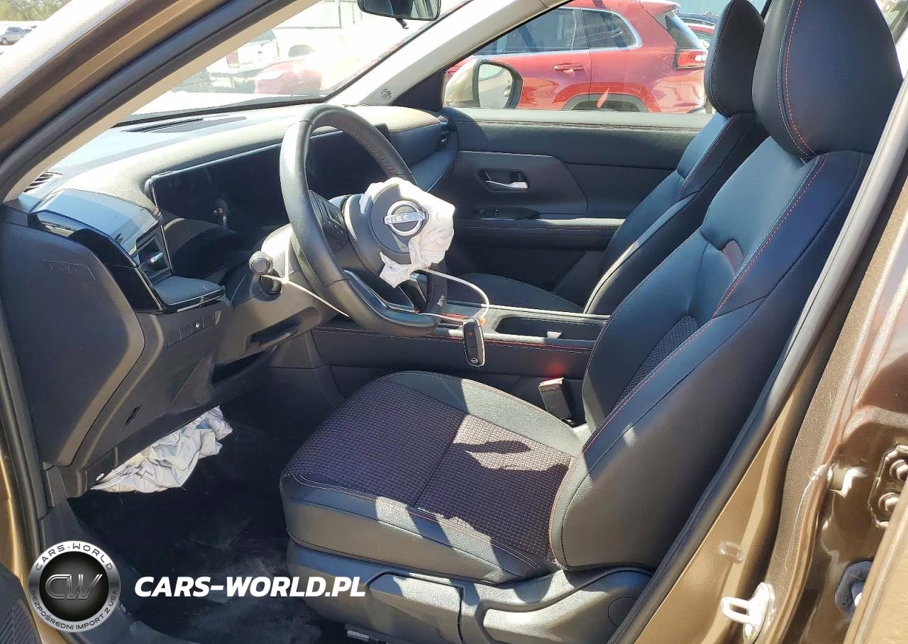 2025 Nissan Kicks Sr VIN:3N8AP6DB4SL368870 - 7