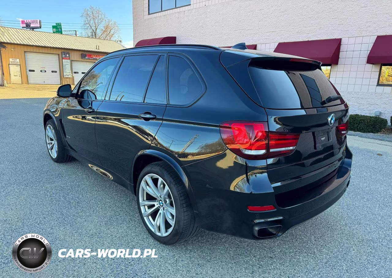 2018 BMW X5 xDrive50I VIN:5UXKR6C55J0U15260 - 3