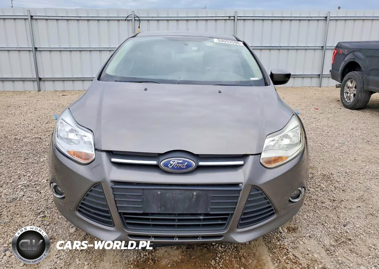 2012 Ford Focus Se VIN:1FAHP3F29CL285606 - 5