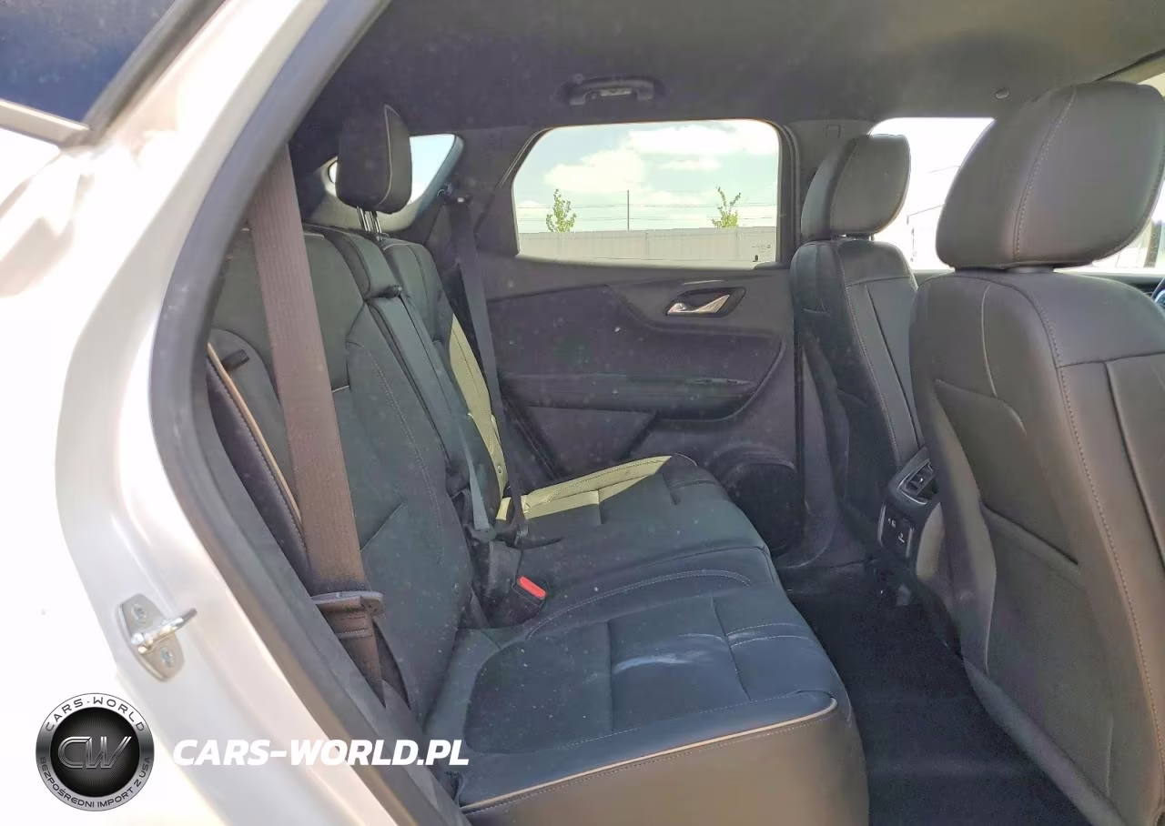 2025 Chevrolet Blazer Premier VIN:3GNKBLRSXSS105334 - 11