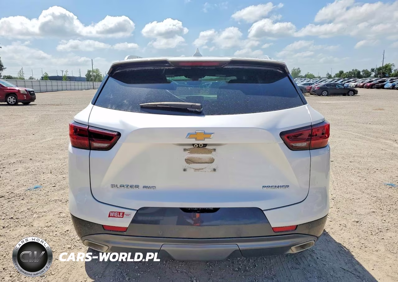 2025 Chevrolet Blazer Premier VIN:3GNKBLRSXSS105334 - 6