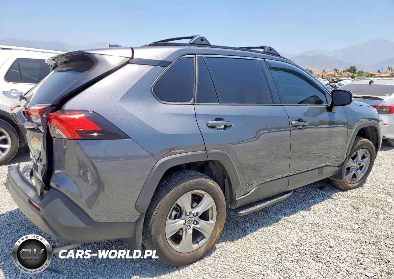 2025 Toyota Rav4 Le VIN:JTMMWRFVXSD326116 - 3