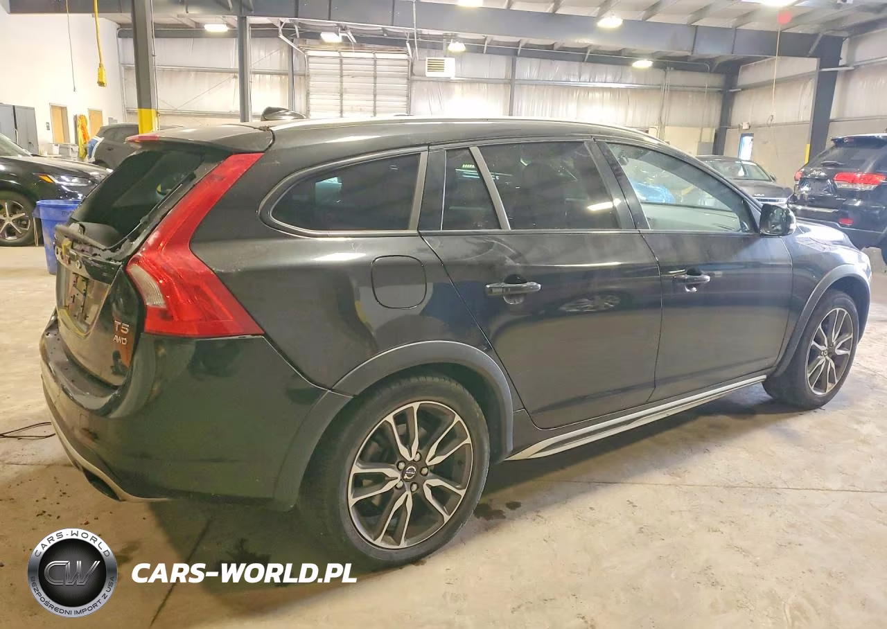 2016 Volvo V60 Cross Country Premier VIN:YV4612HK4G1013117 - 3