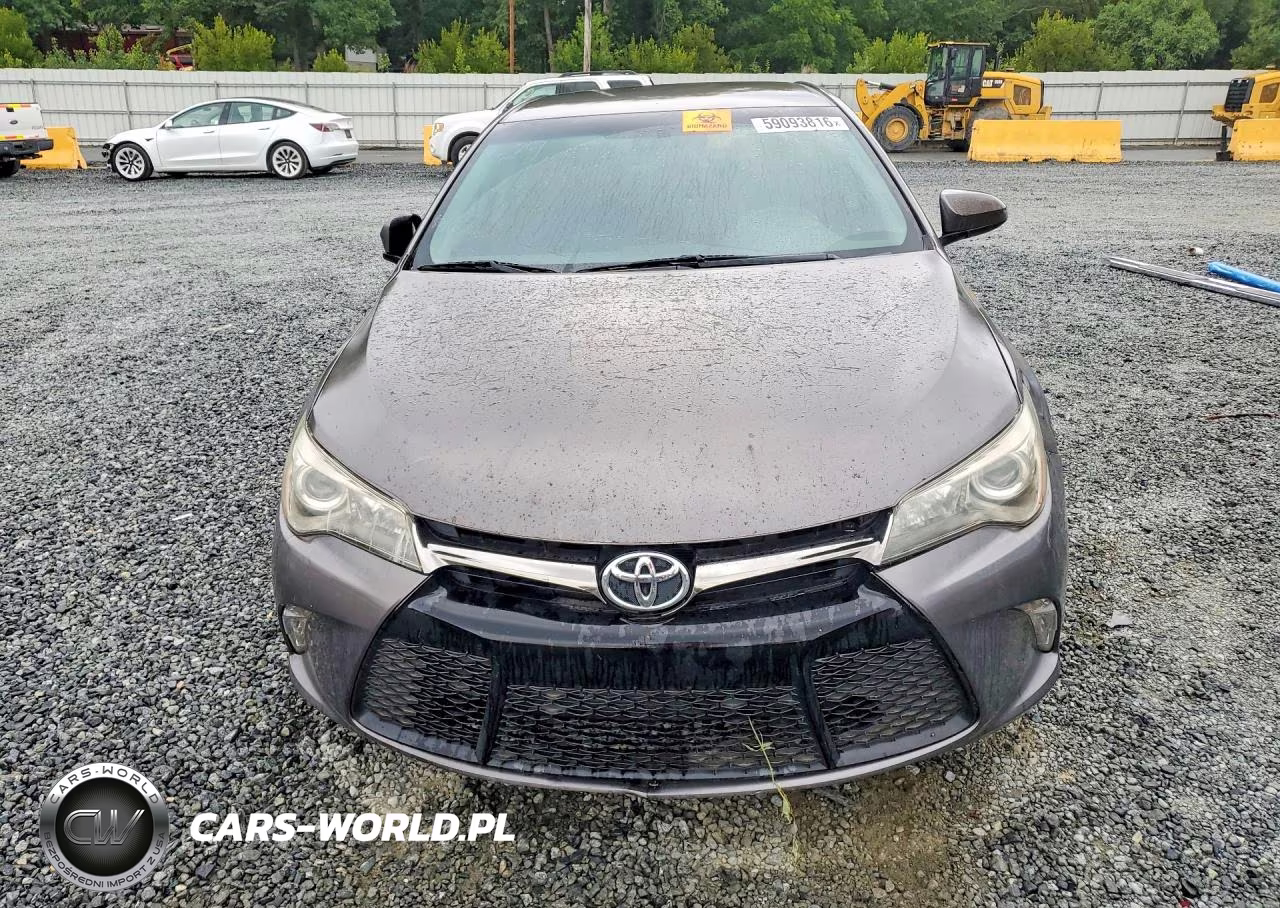 2017 Toyota Camry Xse VIN:4T1BF1FK4HU786097 - 5