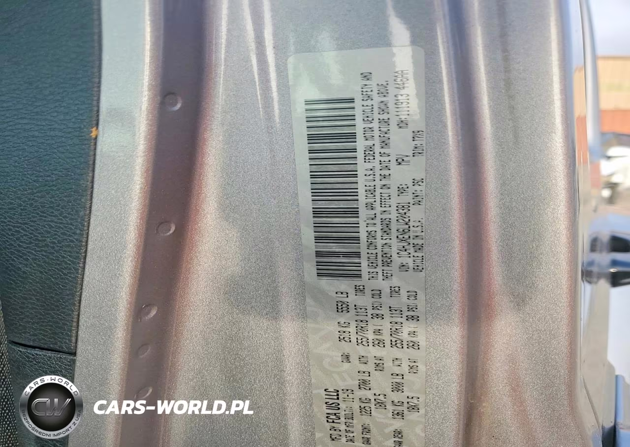 2020 Jeep Wrangler Unlimited Sahara VIN:1C4HJXEN6LW204381 - 12