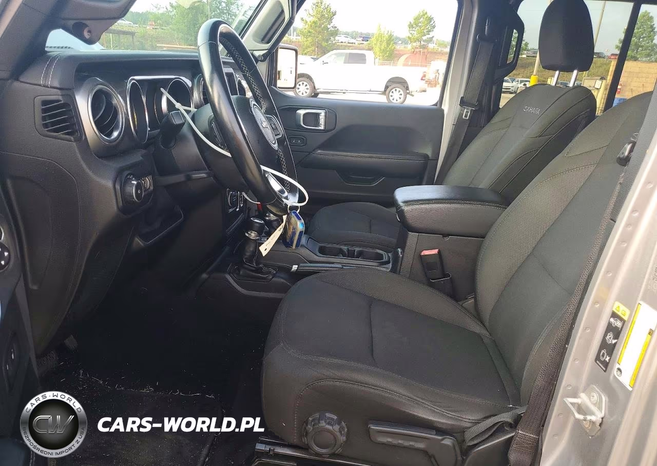 2020 Jeep Wrangler Unlimited Sahara VIN:1C4HJXEN6LW204381 - 7