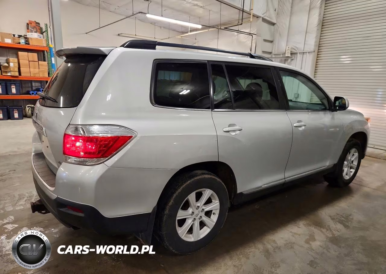 2012 Toyota Highlander Base VIN:5TDBK3EH2CS123531 - 3