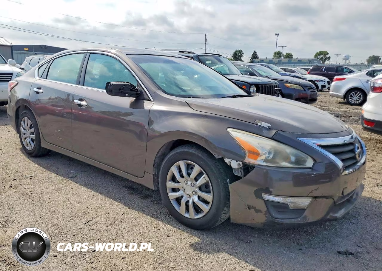 2014 Nissan Altima 2.5 S VIN:1N4AL3AP2EC140278 - 4
