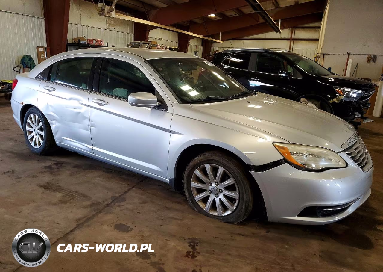 2011 Chrysler 200 Touring VIN:1C3BC1FG9BN503983 - 4