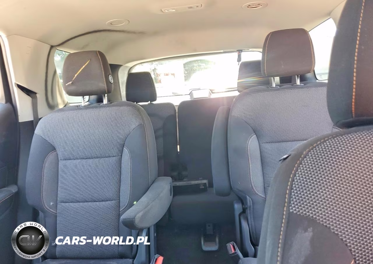 2018 Chevrolet Traverse Lt VIN:1GNEVGKW6JJ108322 - 10