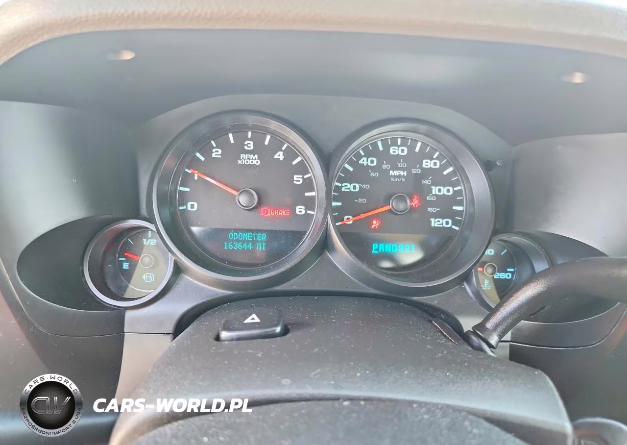 2008 Chevrolet Silverado C1500 VIN:1GCEC14X18Z190621 - 9