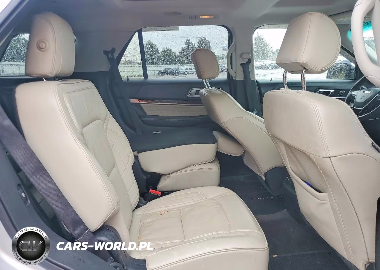2016 Ford Explorer Platinum VIN:1FM5K8HT0GGB60437 - 11