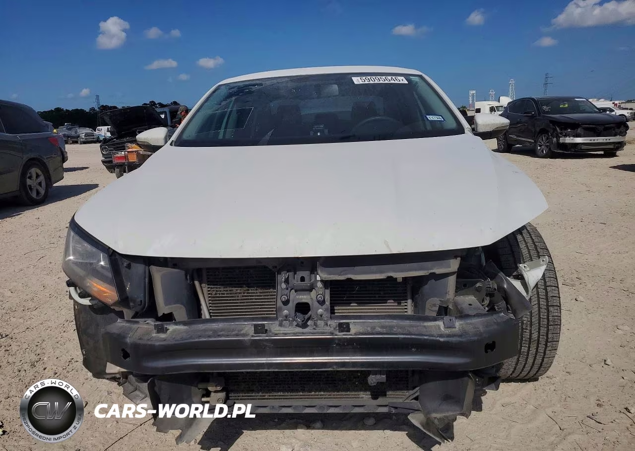 2017 Volkswagen Passat S VIN:1VWAT7A33HC085632 - 5