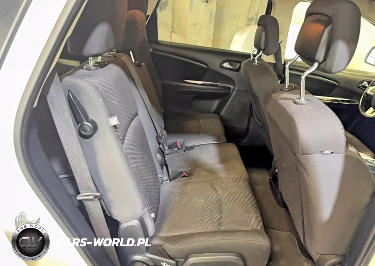 2018 Dodge Journey Se VIN:3C4PDCAB7JT524948 - 6