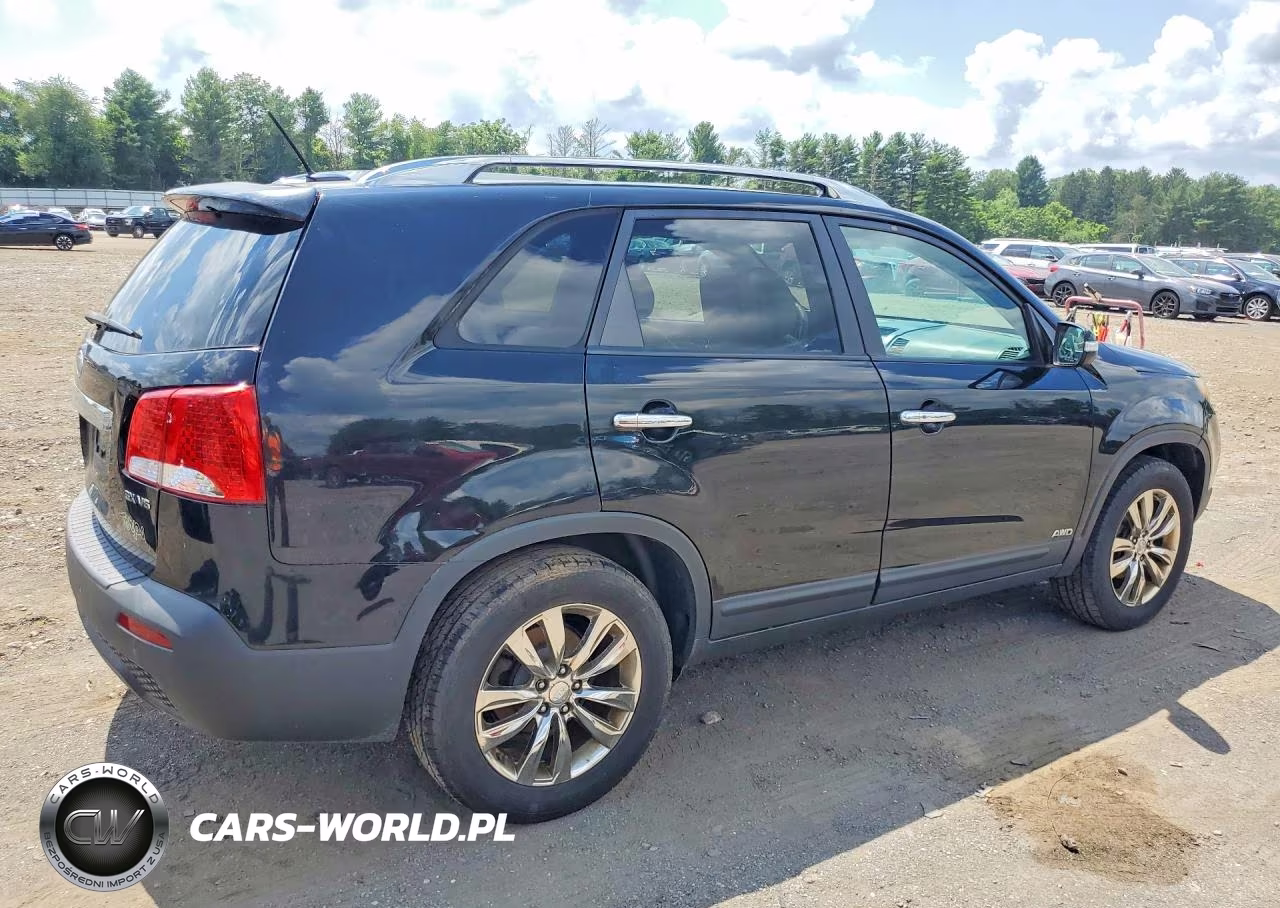 2011 Kia Sorento Ex VIN:5XYKUDA28BG152917 - 3