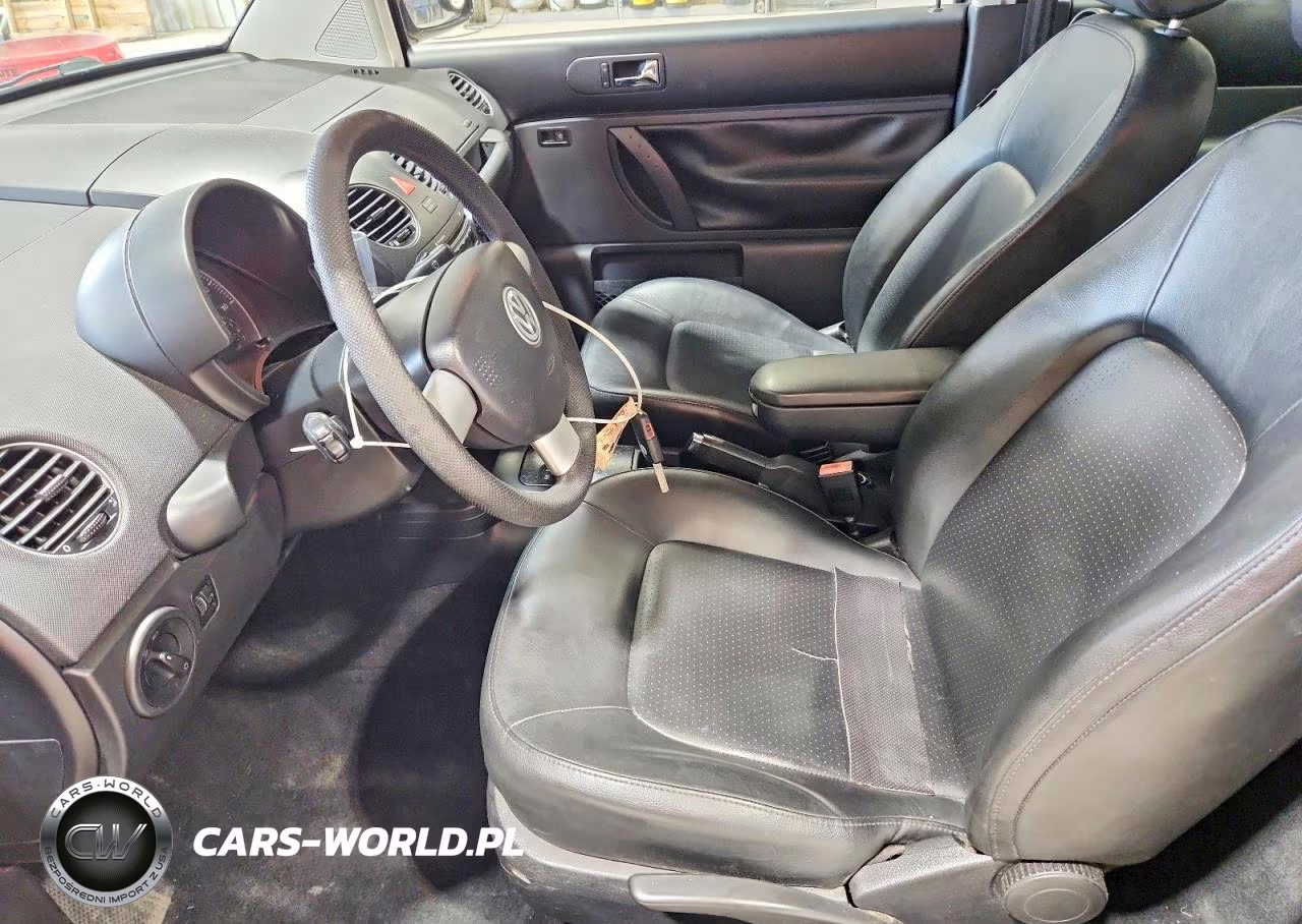 2010 Volkswagen New Beetle VIN:3VWPW3AGXAM010945 - 7