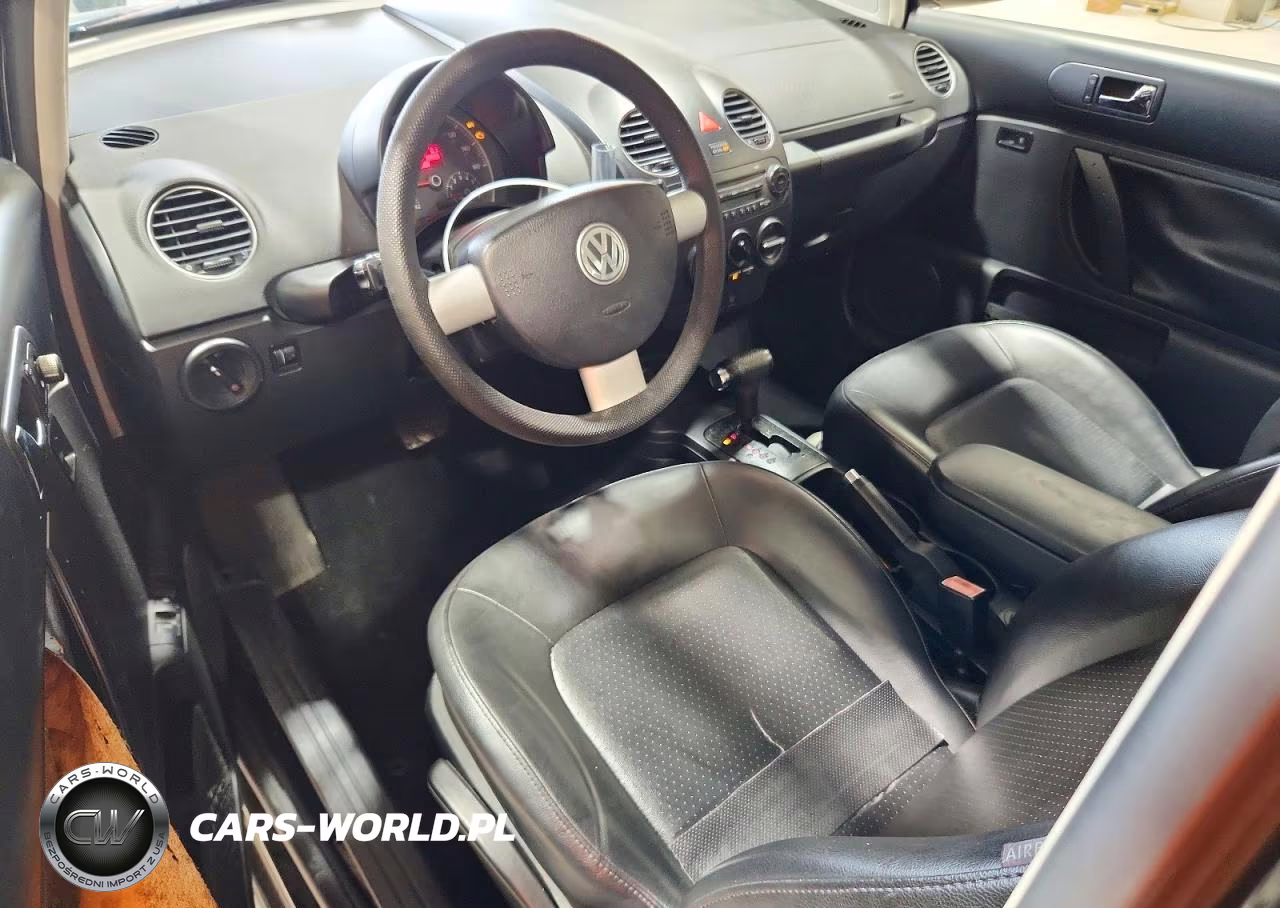 2010 Volkswagen New Beetle VIN:3VWPW3AGXAM010945 - 8