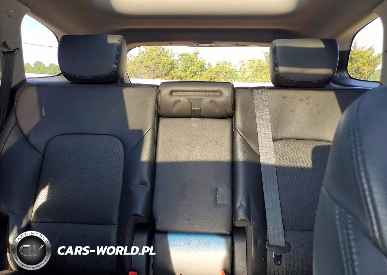 2017 Hyundai Santa Fe Se Ultimate VIN:KM8SRDHF0HU179879 - 10