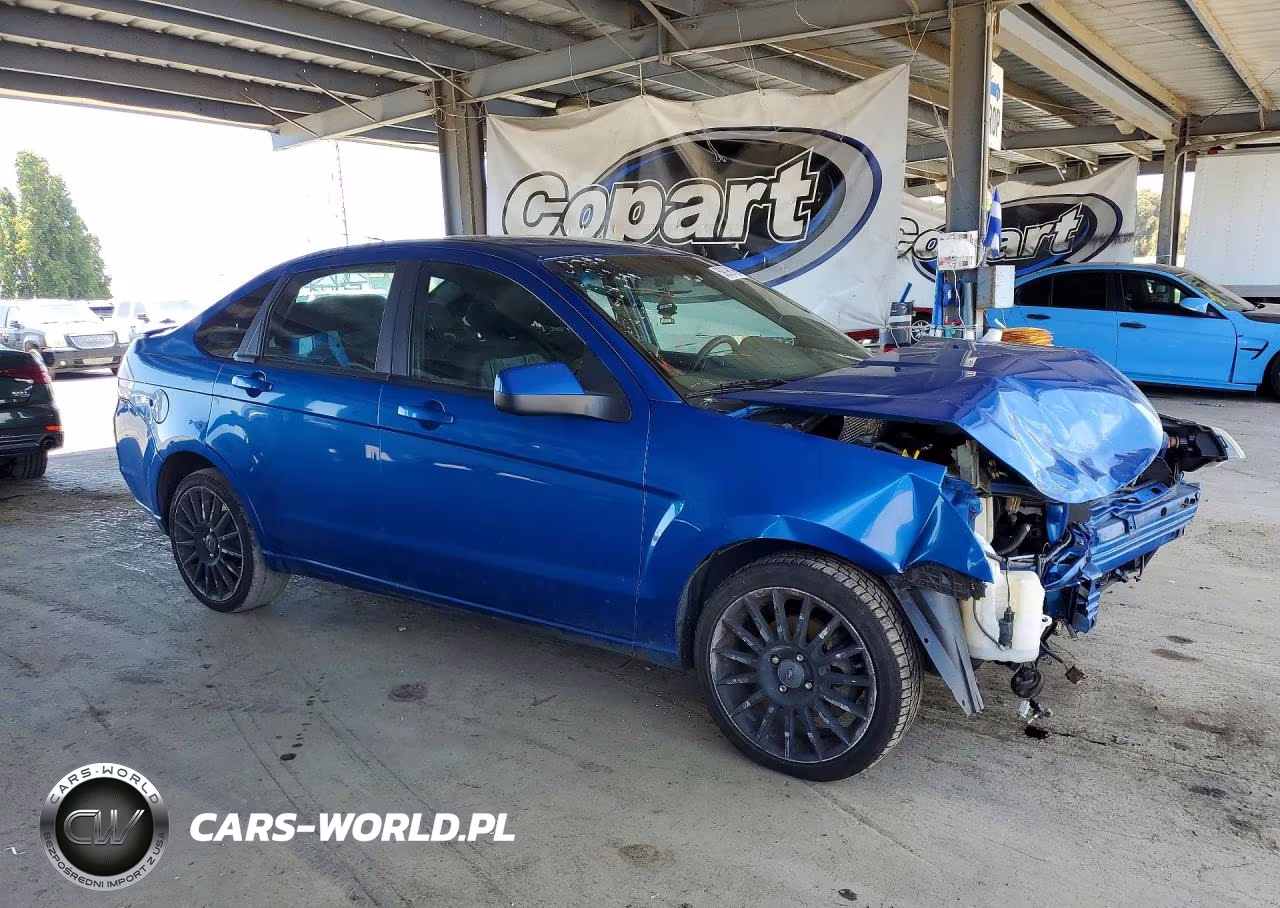 2010 Ford Focus Ses VIN:1FAHP3GN5AW197379 - 4