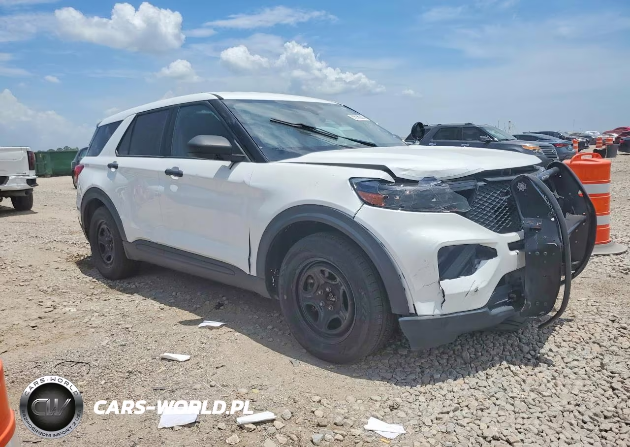 2023 Ford Explorer Police Interceptor VIN:1FM5K8AB2PGB12651 - 4