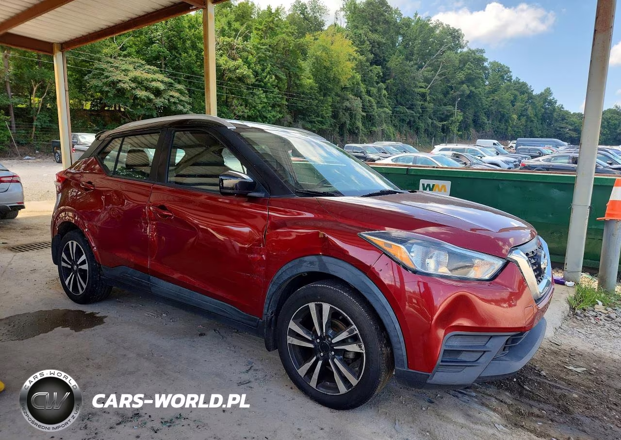 2019 Nissan Kicks Sv VIN:3N1CP5CU9KL565795 - 4