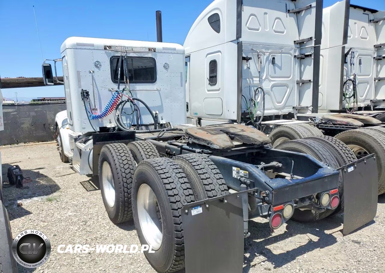 2012 Peterbilt 386 VIN:1XPHD49X5CD161700 - 3