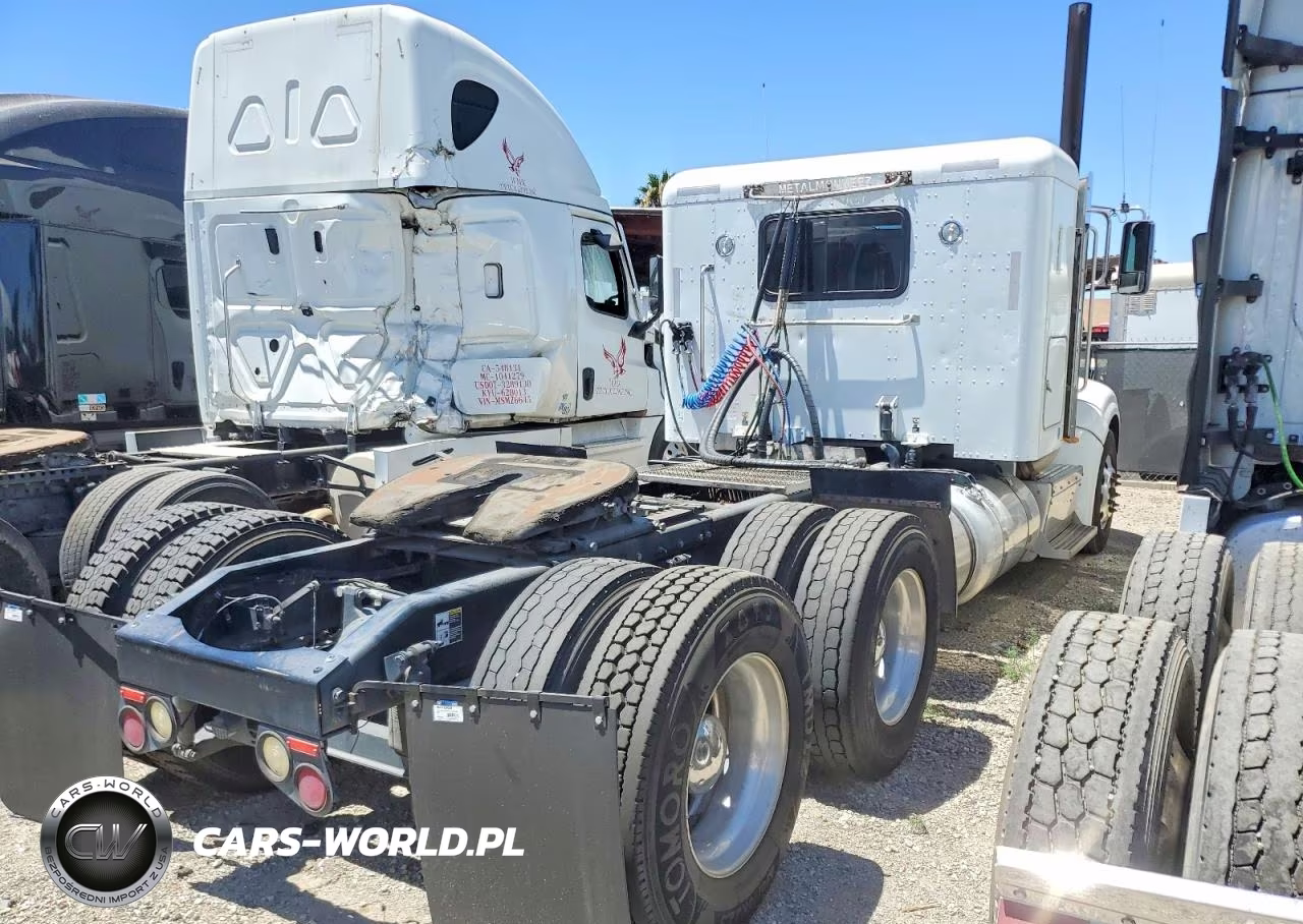 2012 Peterbilt 386 VIN:1XPHD49X5CD161700 - 4