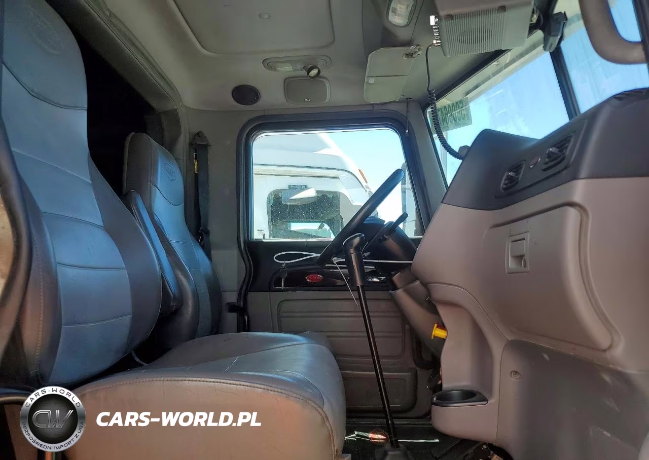2012 Peterbilt 386 VIN:1XPHD49X5CD161700 - 5