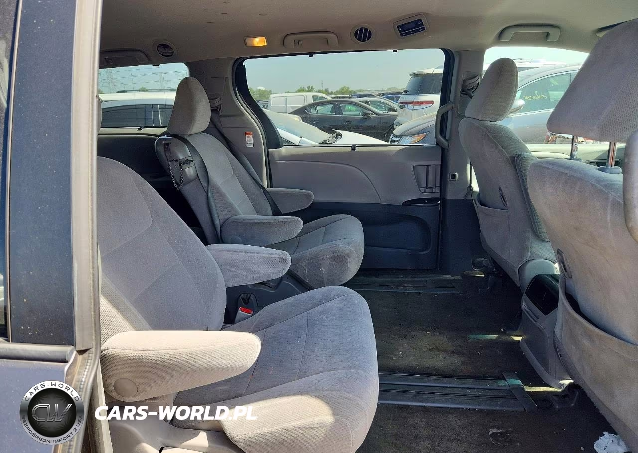 2015 Toyota Sienna Le VIN:5TDKK3DCXFS613015 - 11
