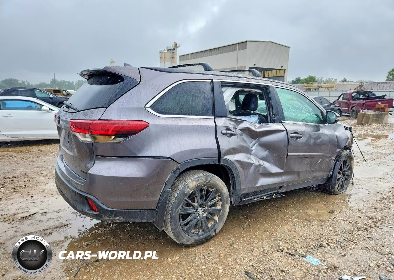 2019 Toyota Highlander Se VIN:5TDJZRFH9KS607073 - 3