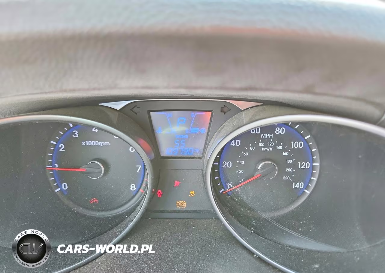 2012 Hyundai Tucson Limited VIN:KM8JU3AC6CU385687 - 9