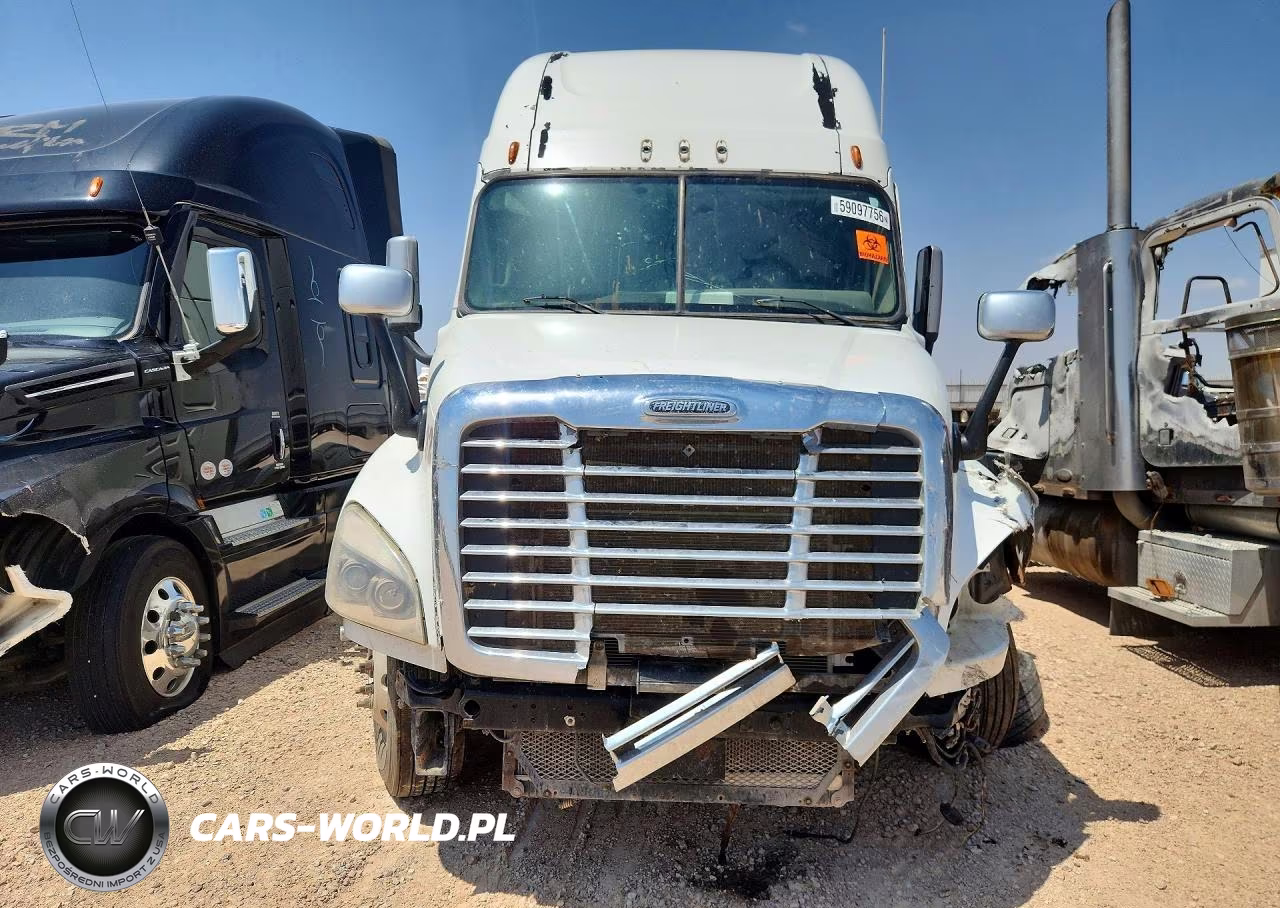2012 Freightliner Cascadia Semi Truck VIN:1FUJGLBG5CSBV7023 - 5