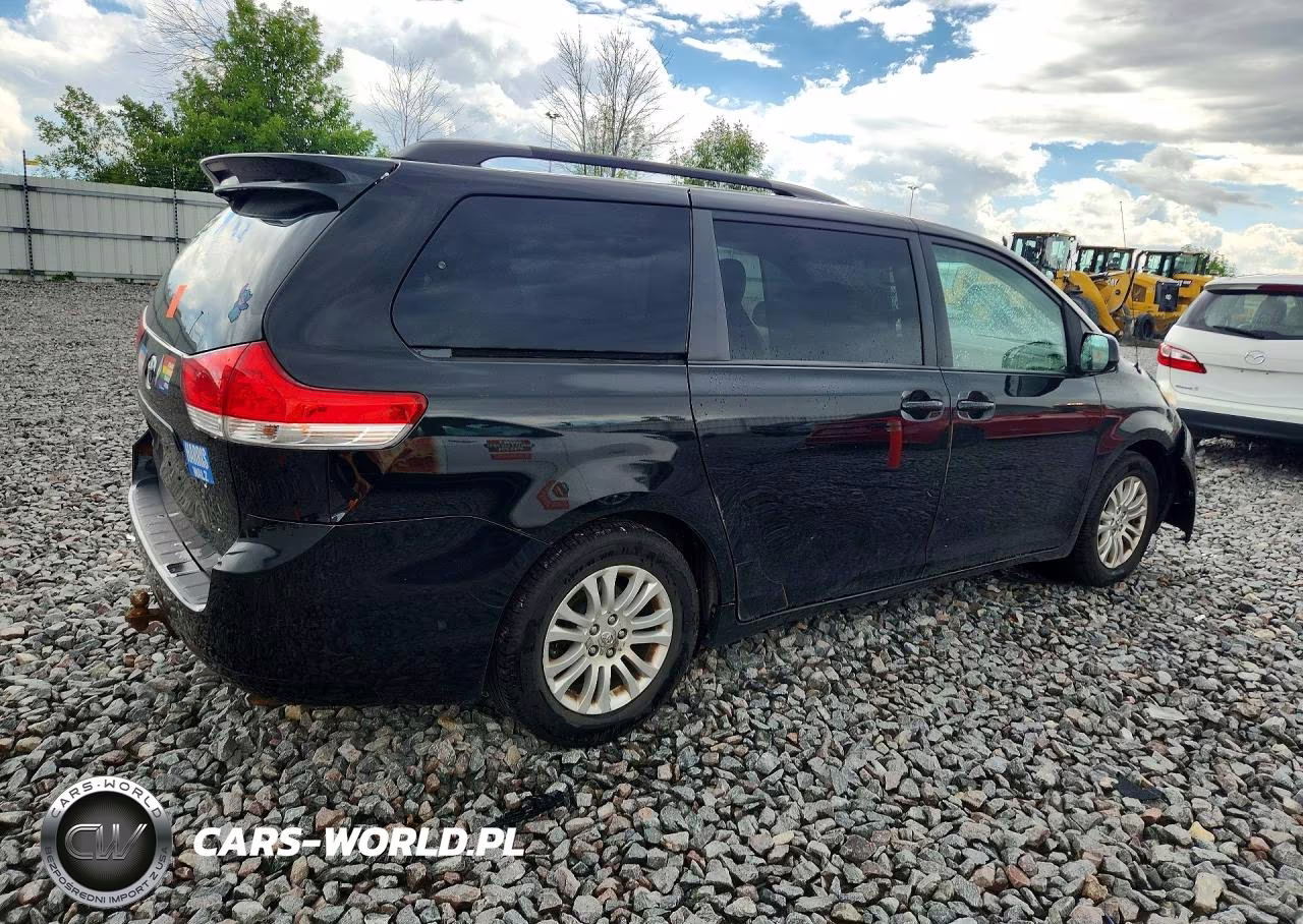 2012 Toyota Sienna Xle 8-Passenger VIN:5TDYK3DC5CS273732 - 3